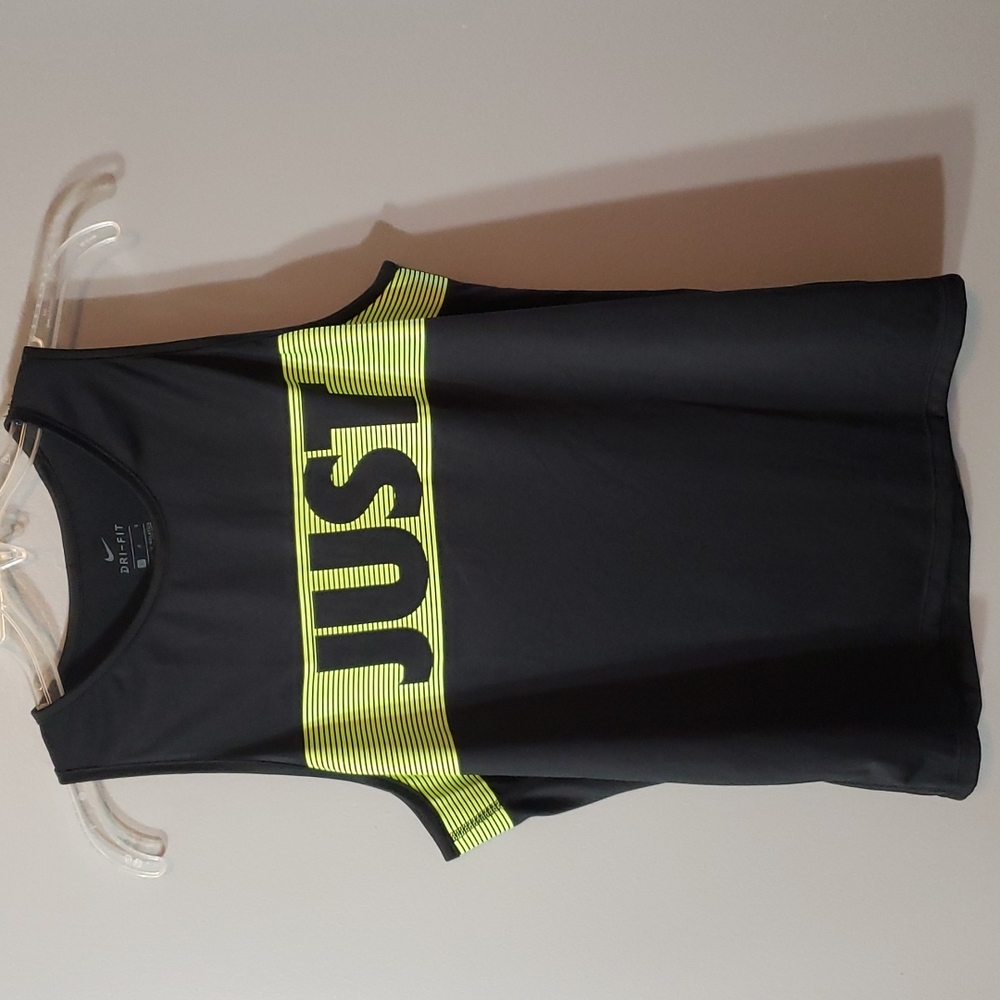 Nike DRI-FIT tank